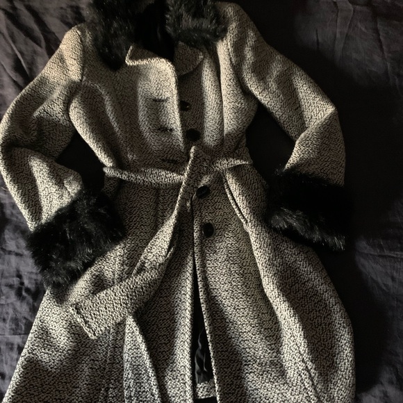 The Coat Daily Day, Fall or  Winter Long Coat Regular Fit. - Picture 7 of 11